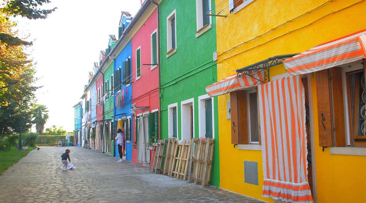 The Colourful Houses of Burano | Burano The Island of Colour | Italy Travel Video| ANYDOKO